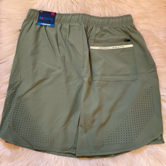 Russell Men’s Athletic Running Shorts - NWT - Size Large - Loden Green - Picture 10 of 13